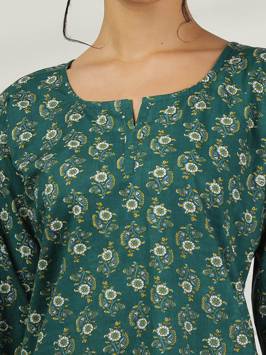Pine Green Cotton Pyjama Set for Women Cozy and Breathable Sleepwear