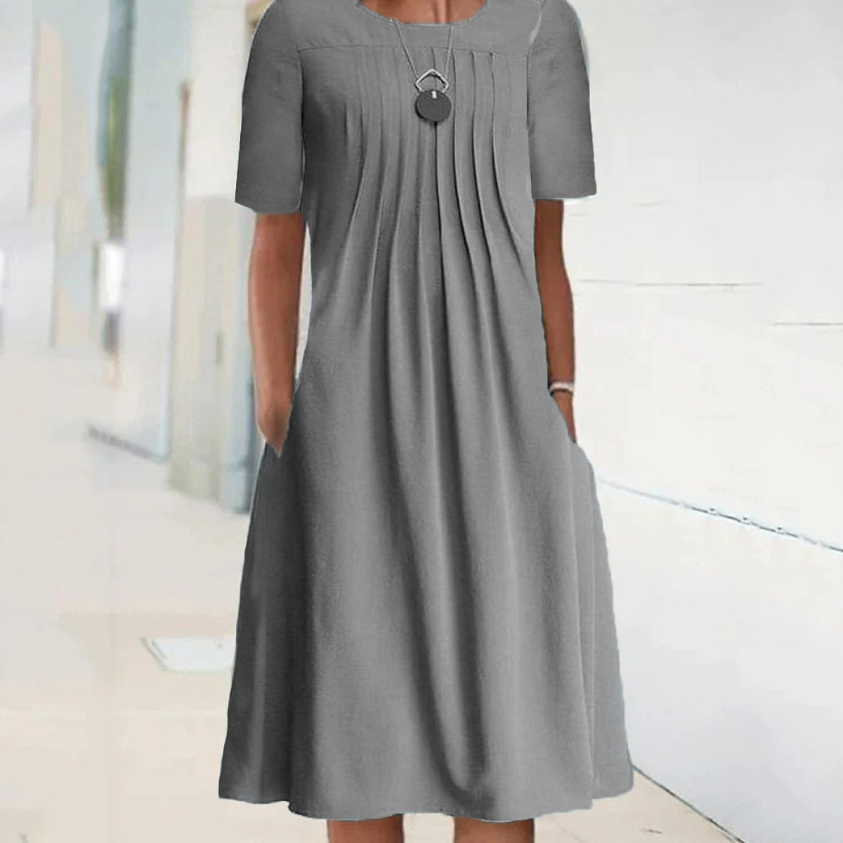 Solid Color Round Neck Pullover Short Sleeve Midi Dress